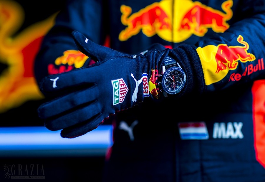 wzmph20240423124917.jpg 泰格豪雅卡莱拉系列Heuer 01红牛车队特别版.jpg