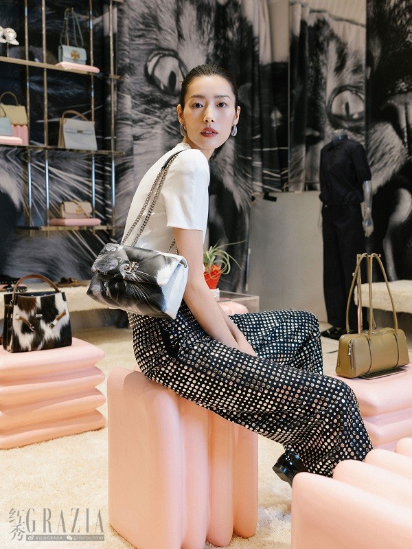 hmajd20240424220925.jpeg Liu Wen9.jpeg