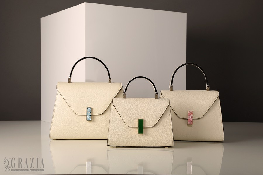 lqjvj20240430114751.jpg Valextra上海恒隆广场精品店推出全球首次“Extraordinary Locks非凡之石”现场定制服务 02.jpg