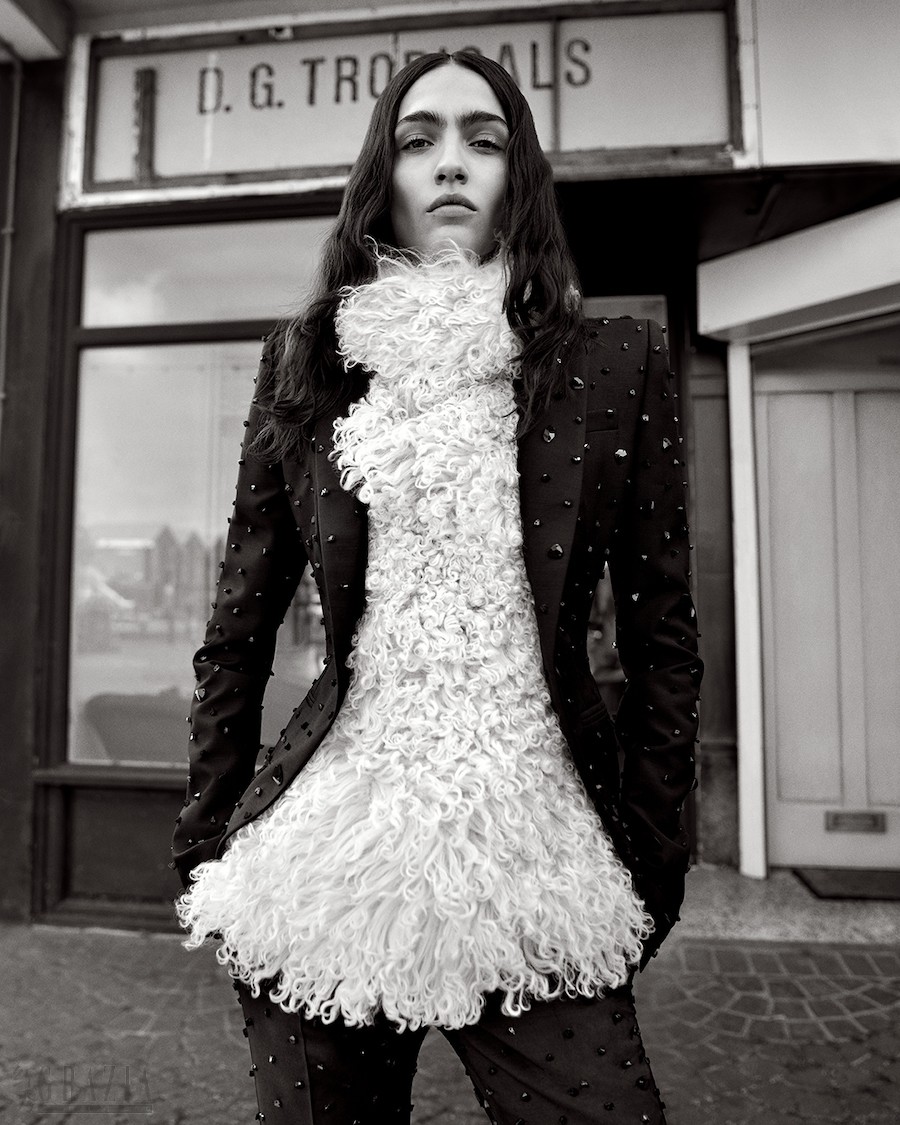 MCQUEEN AW24 CAMPAIGN_1.jpeg