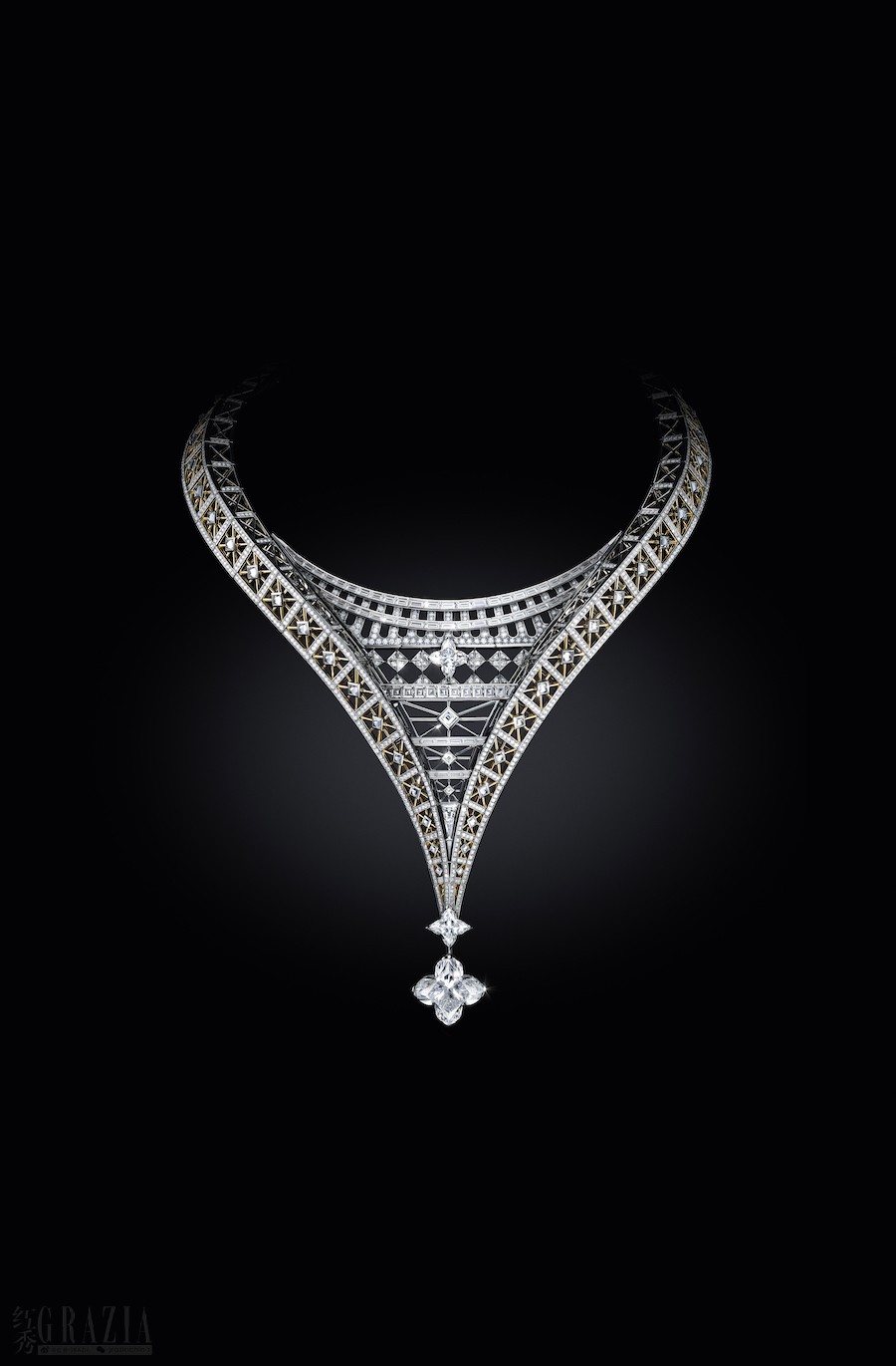 jojnp20240714001104.jpeg LOUIS_VUITTON_HJ_AWAKENED_STILL_LIFE_VICTOIRE_NECKLACE_©Thomas_Legrand.jpeg