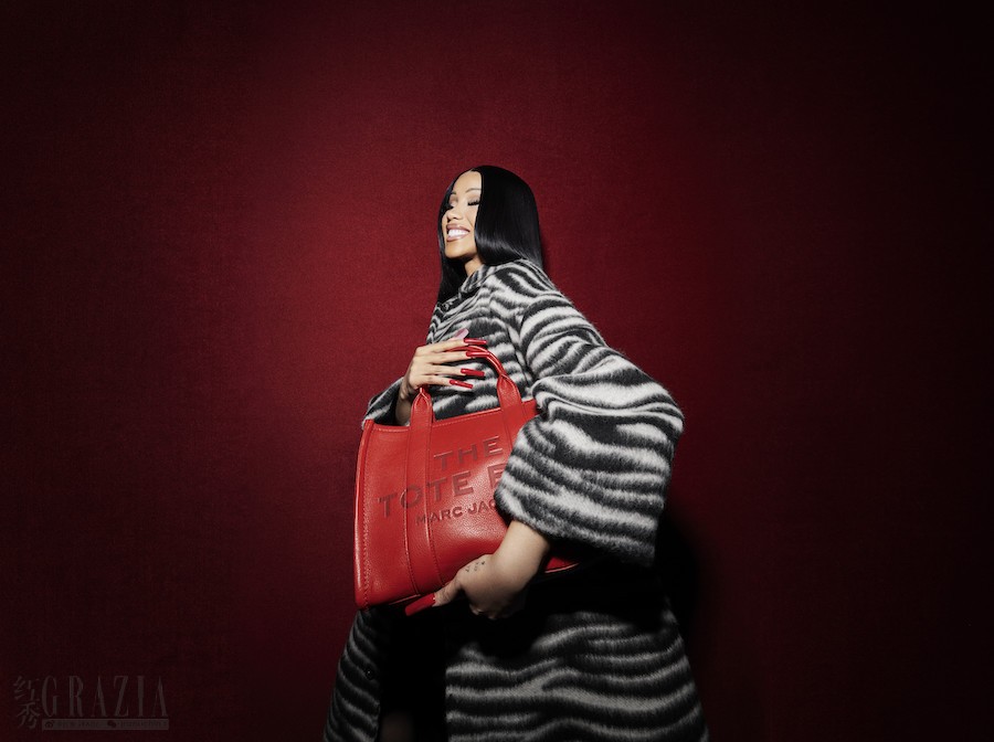 【新闻稿】MARC+JACOBS+2024秋季广告大片.jpg