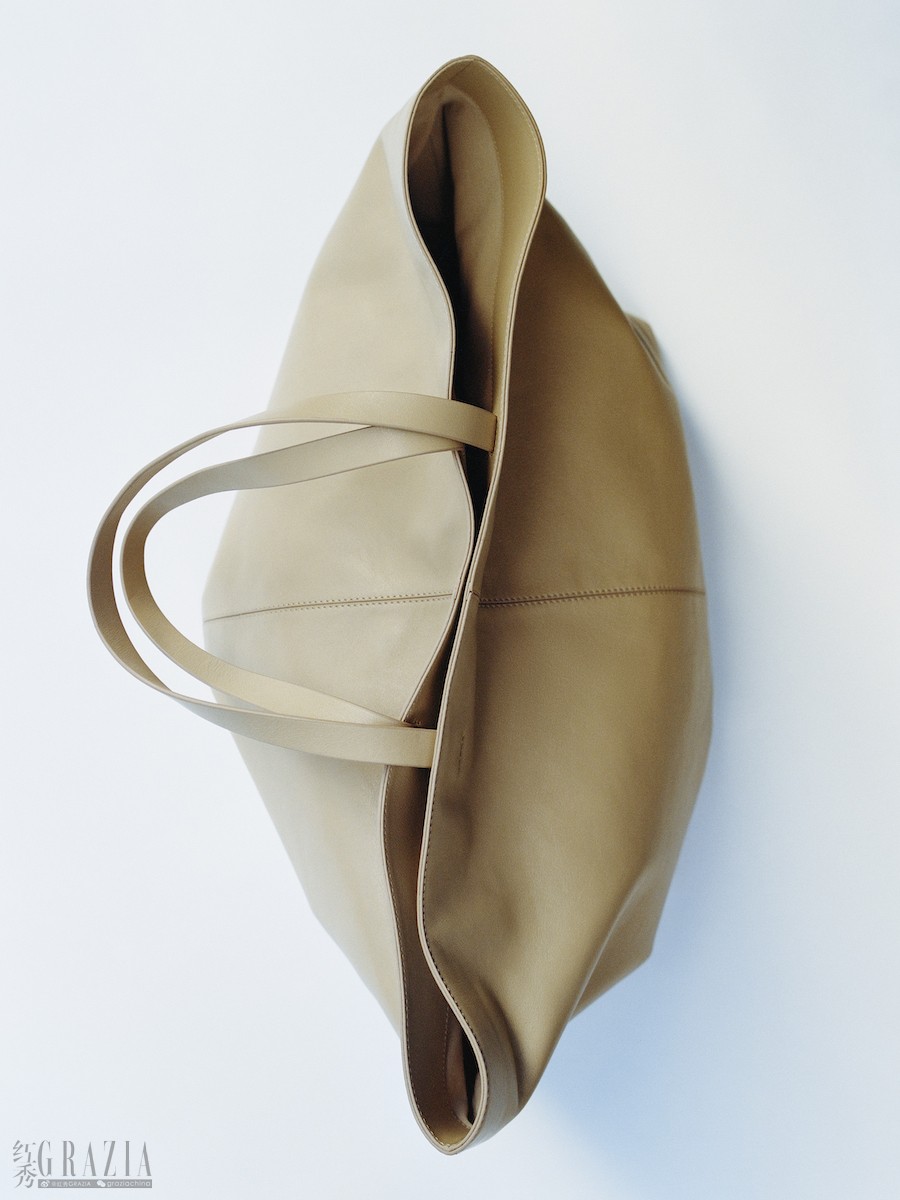 ARKET_FW24_lookbook_W_34.jpeg