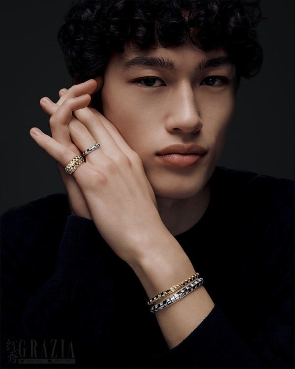 kdaoo20240924171203.jpg LE_DAMIER_DE_LOUIS_VUITTON_JEWELRY_WORN_©Nicolas Kantor 3.jpg