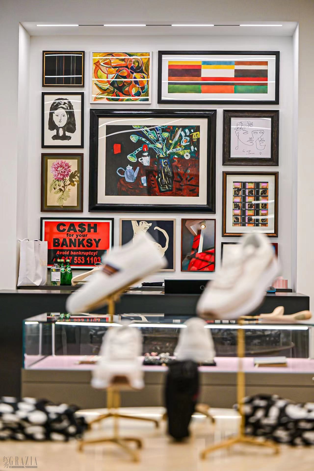 mqvej20240927155154.jpg 03 Paul Smith全新中国上海旗舰店于BFC外滩金融中心华丽启幕.jpg