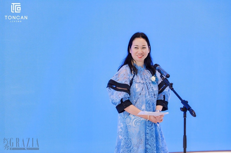 drucs20241101140456.jpeg 3.1 Phillip Lim联合创始人兼首席执行官,周绚文女士.jpeg
