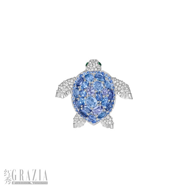 cjjky20241120182542.jpg Tortue de Cocos bleue胸针,白K金、蓝宝石、祖母绿、钻石.jpg