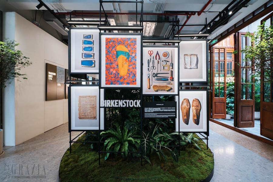 kpszq20241122164522.jpg 2. BIRKENSTOCK “WALK THIS WAY”摄影展区域.jpg
