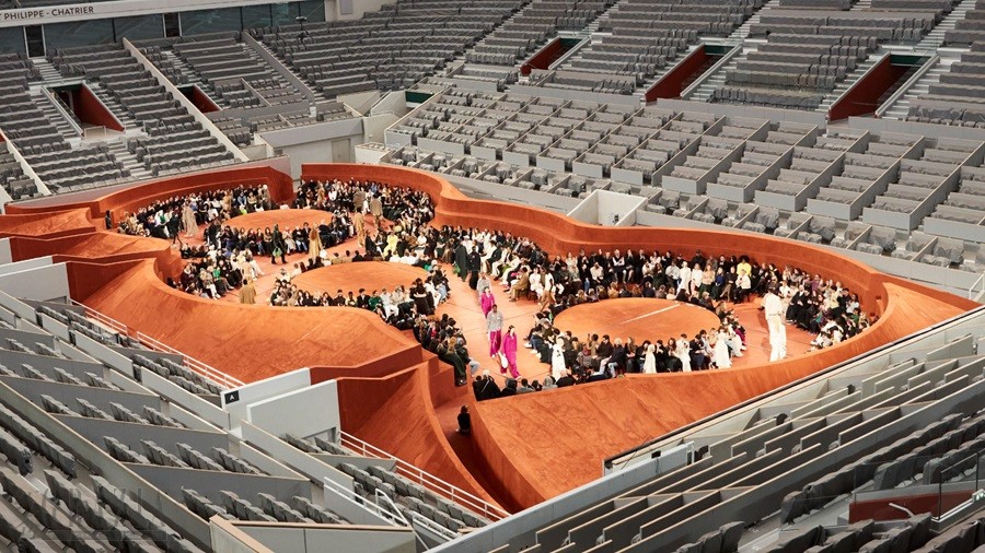 hrqov20250310173650.jpg LACOSTE 2025 秋冬巴黎时装秀 (1).jpg