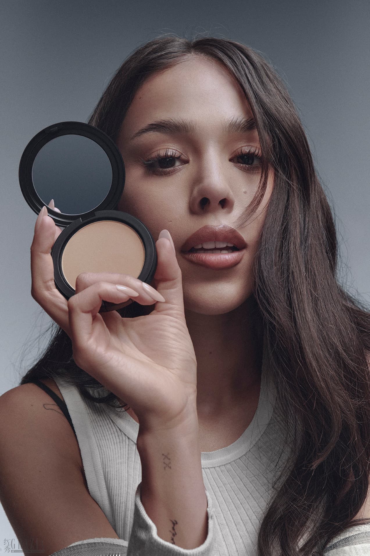 blhyj20250410140833.jpg MAC_FY25_SFPPF_DannaPaola_Shot2_213_sRGB72.jpg