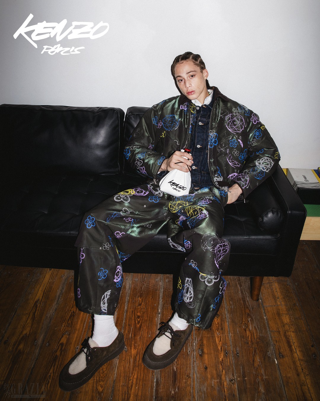 CROPS_FW25_KENZO_FUTURA_4-5_LOGO_02.jpg