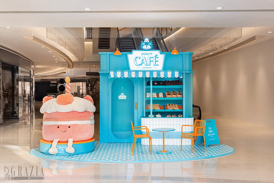 20-Jellycat CAFÉ上海限时体验店室内展示区.png