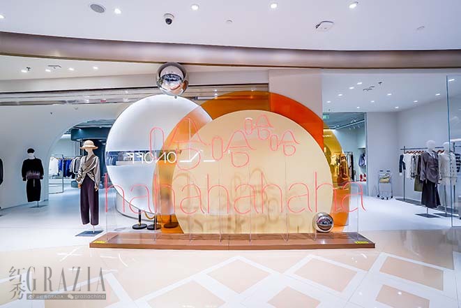 图2设计师品牌集合店ONOFF六周年.jpg