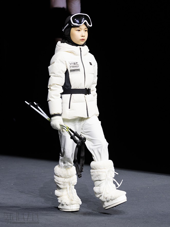 bixpt20251023174319.png 图13 黑钻模特图女款.png