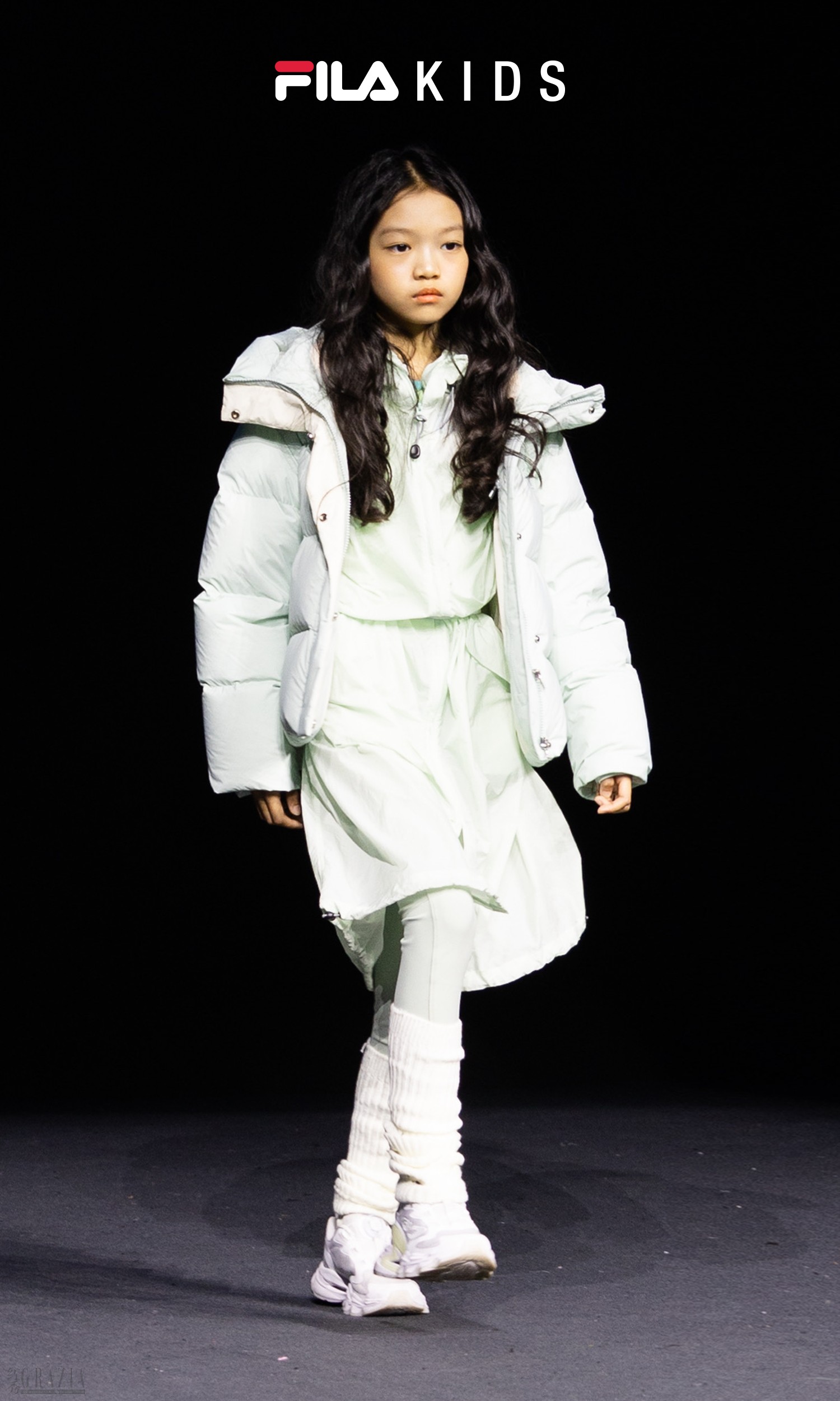 jweva20251023173821.png 图2 白色羽绒.png