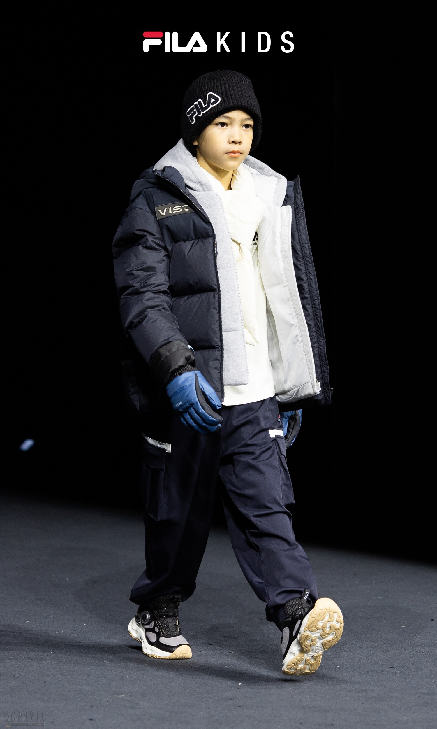 rdccc20251023174412.png 图16 钻石绒走秀搭配.png