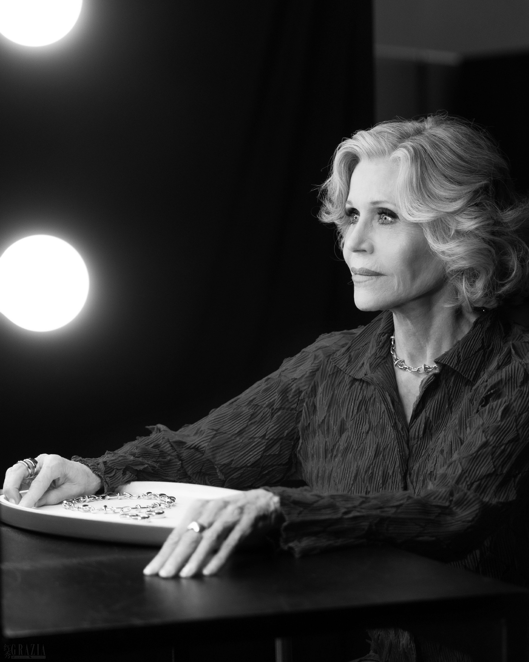 cddmw20251211145212.jpg 1_POMELLATO宝曼兰朵携手简·方达(JANE FONDA)共同探讨「WHAT MAKES AN ICON ICONIC铸就经典,何谓传奇」.jpg