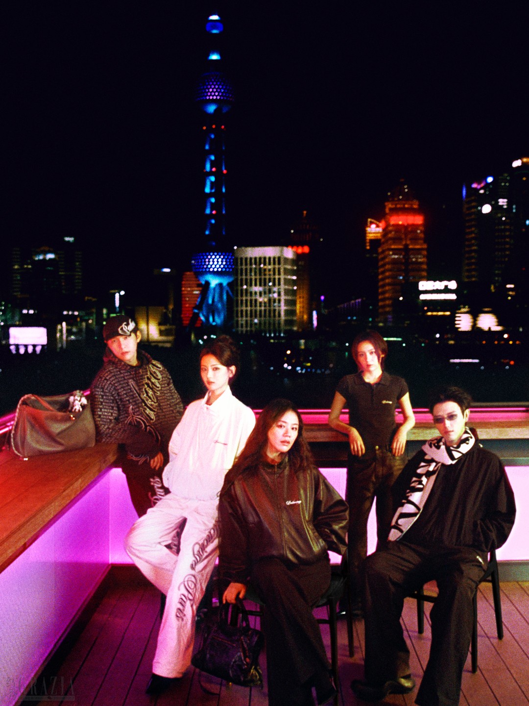 BALENCIAGA NEW YEAR SERIES 26 GROUP LOOK NO LOGO IMAGE 2.jpg