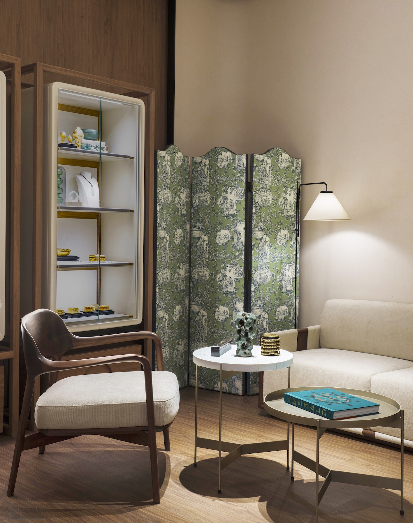 vcusm20260113171757.jpg 周大福上海港汇恒隆广场全新形象店贵宾区 竖1.jpg