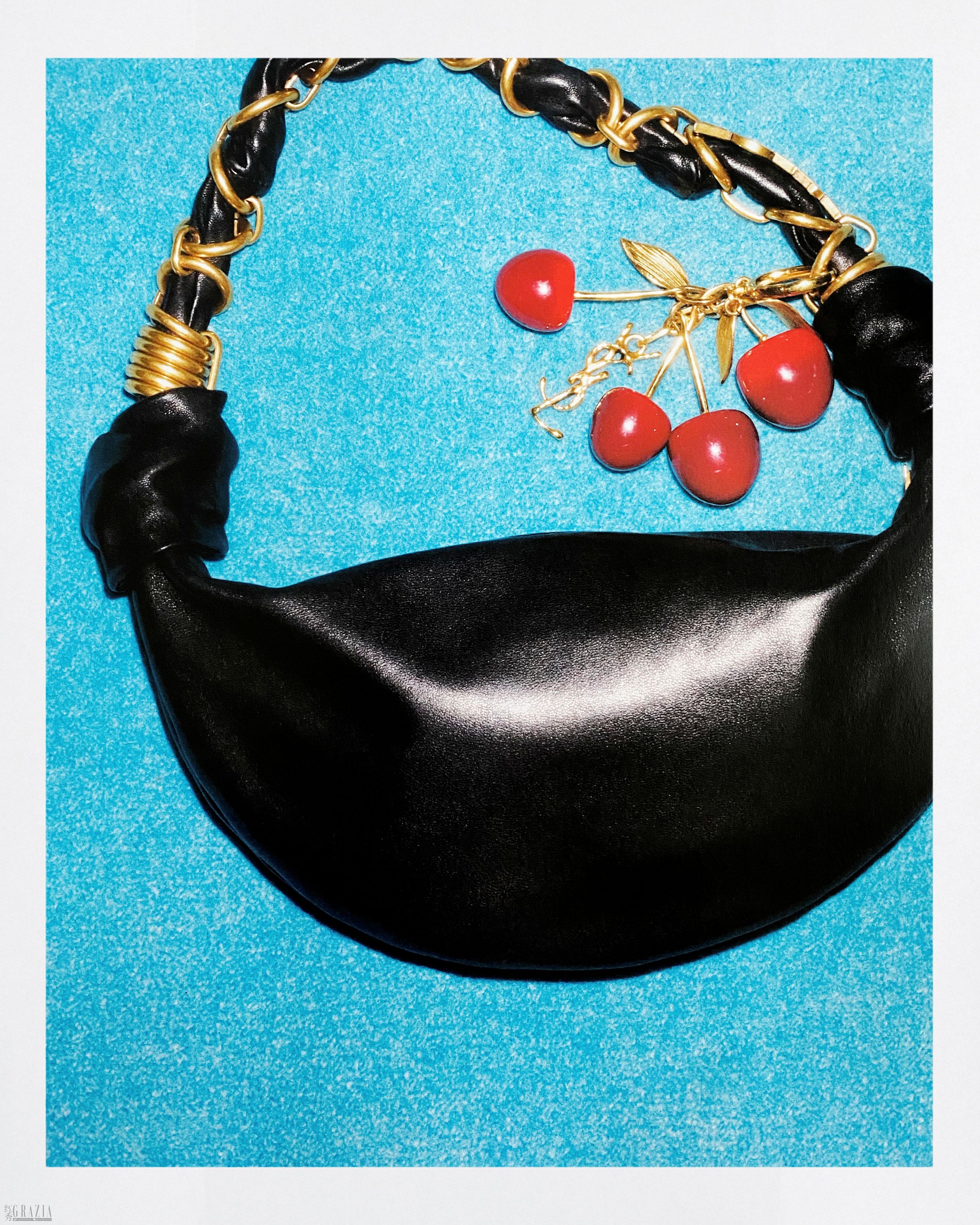 SAINT LAURENT_TRUE_ROMANCE_15_HR.jpg