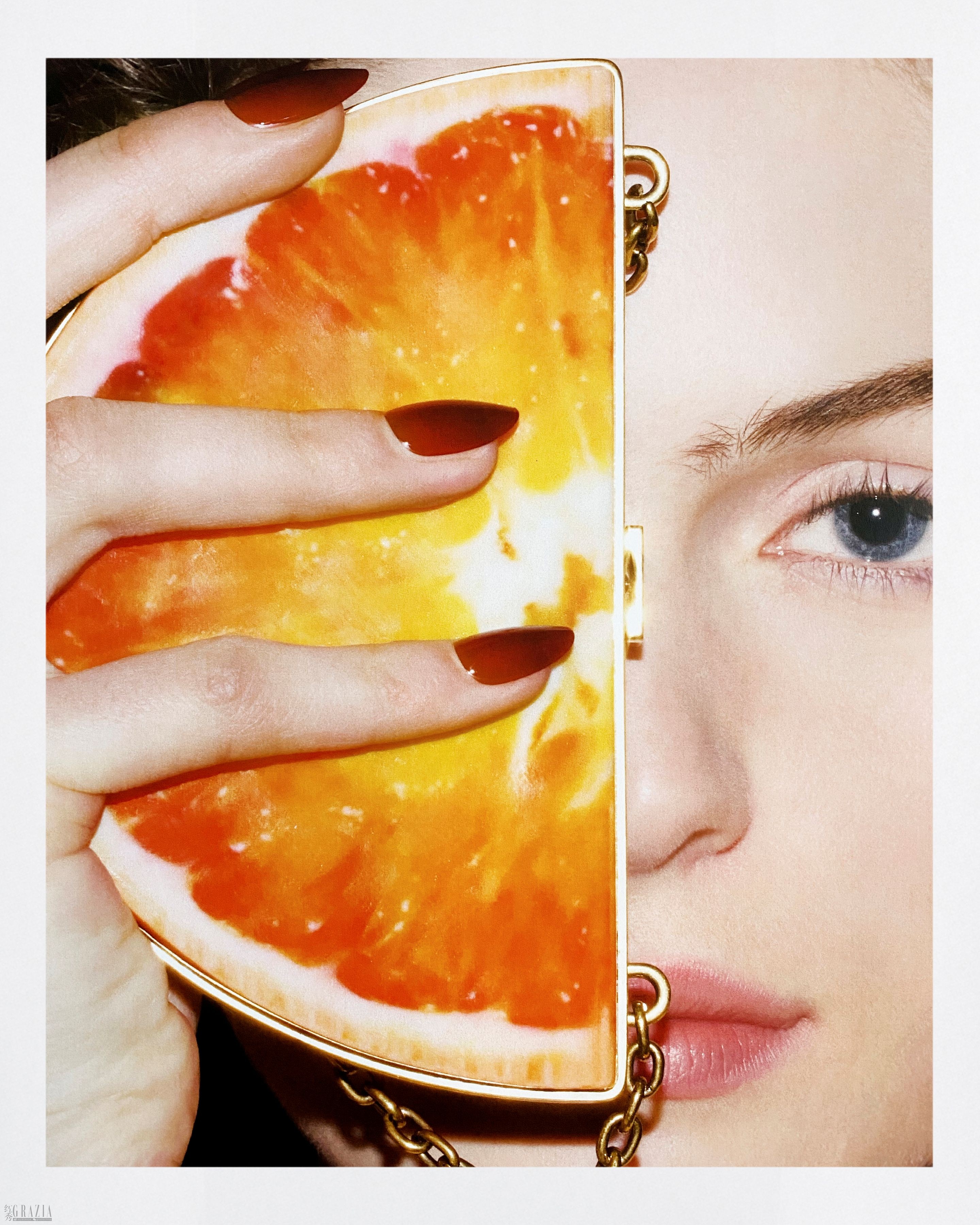 SAINT LAURENT_TRUE_ROMANCE_04_HR.jpg