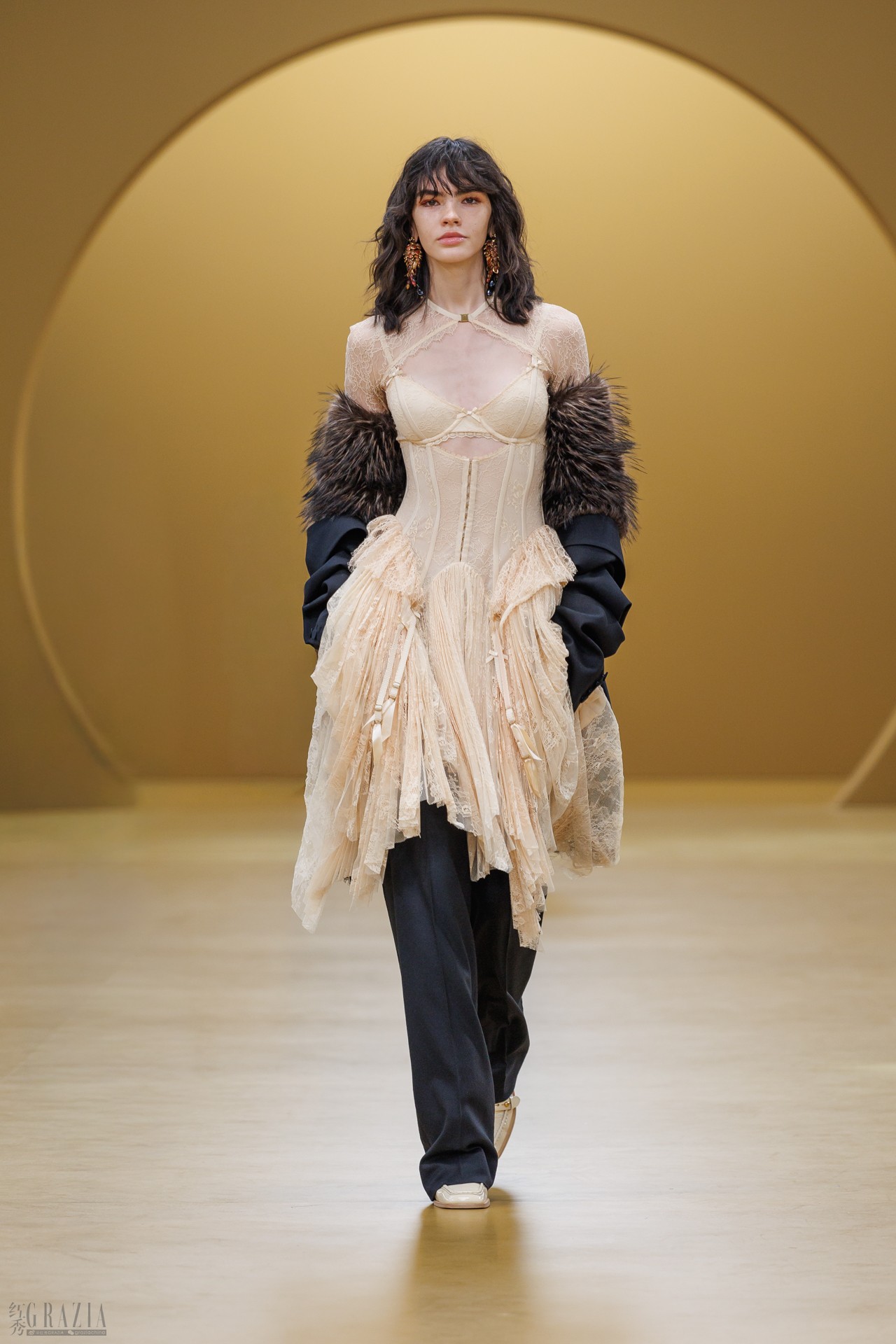 ZIM F26 FOH_STILLS_2x3_47.jpg