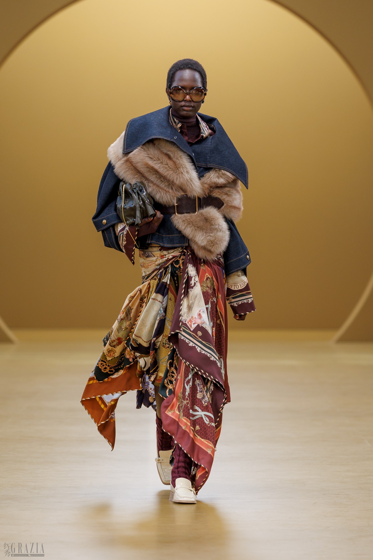 ZIM F26 FOH_STILLS_2x3_03.jpg