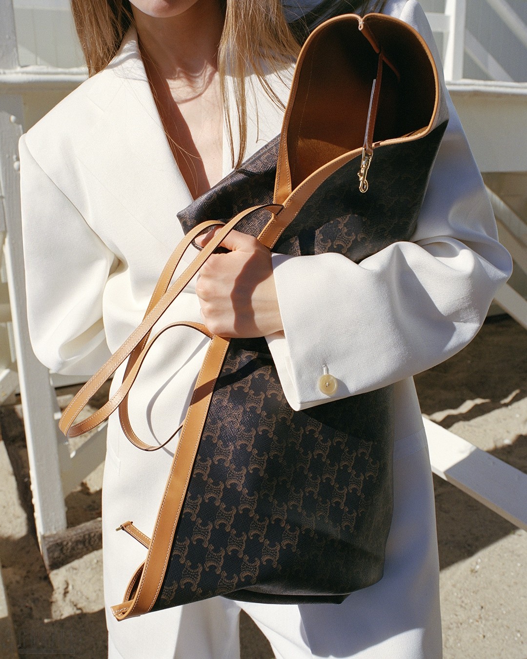 igjnb20260414151544.jpg CELINE_ETE_26_4X5_1080PX_05.jpg