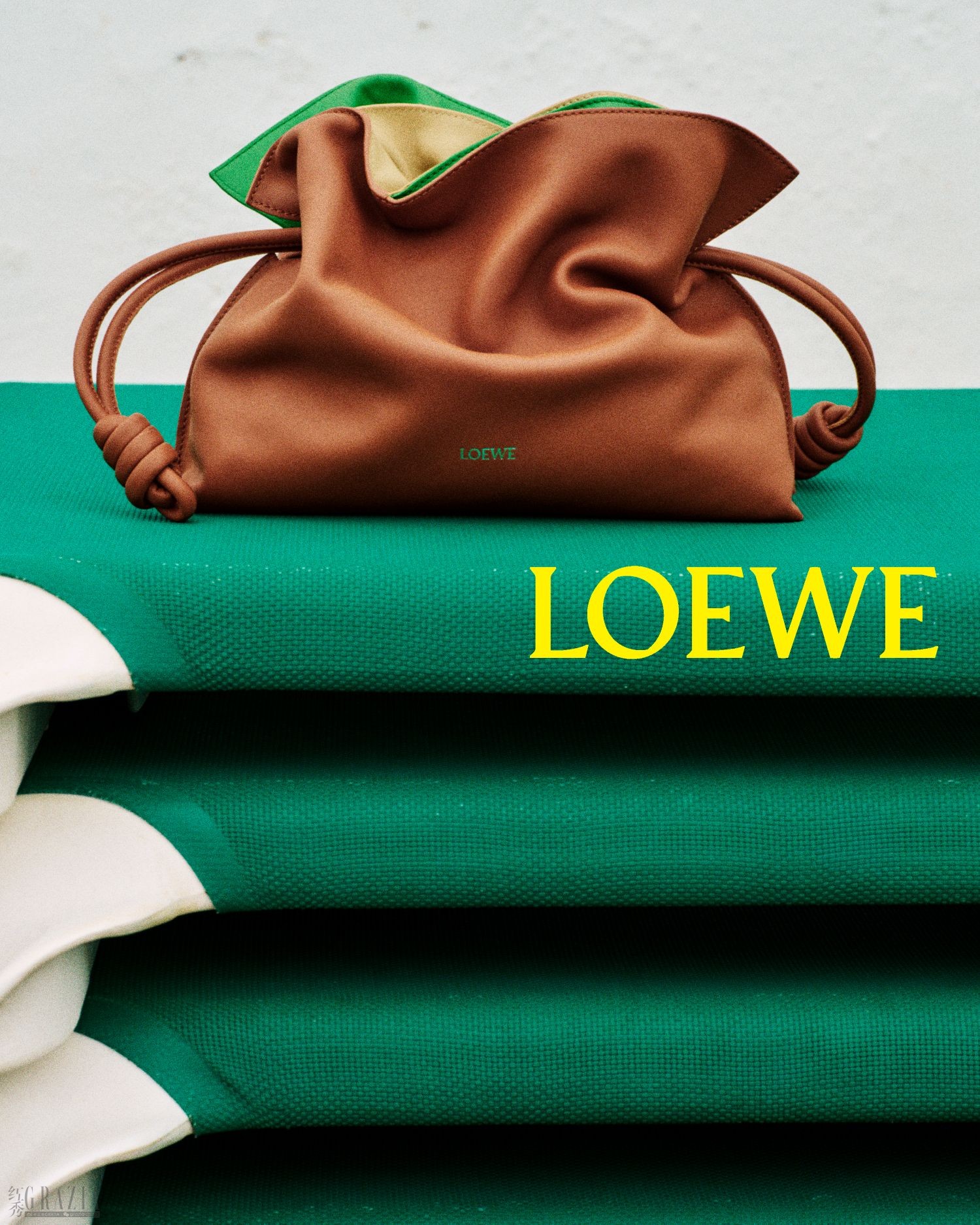 LOEWE FW26 PRECOLLECTION CAMPAIGN STILL LIFE FLAMENCO.jpg