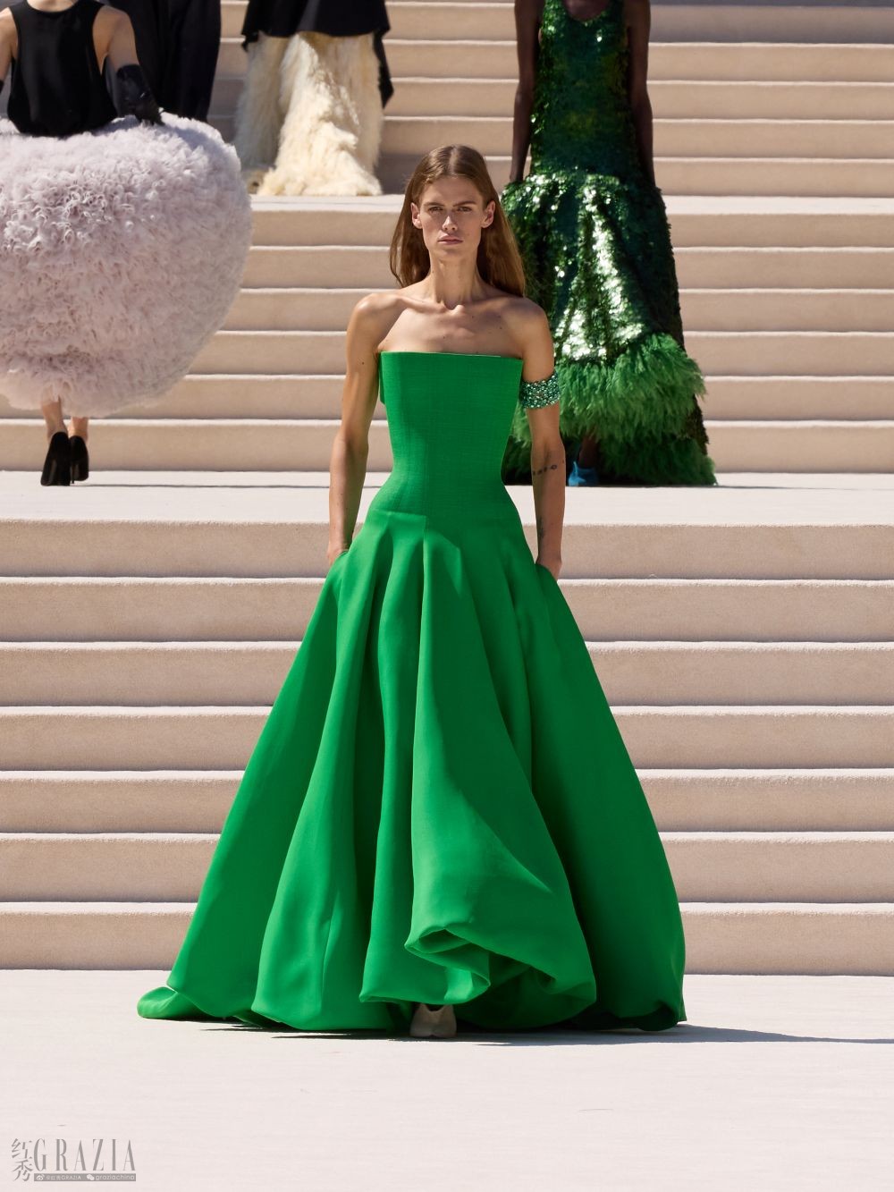 LOOK38_A_FRONT_2222.jpg