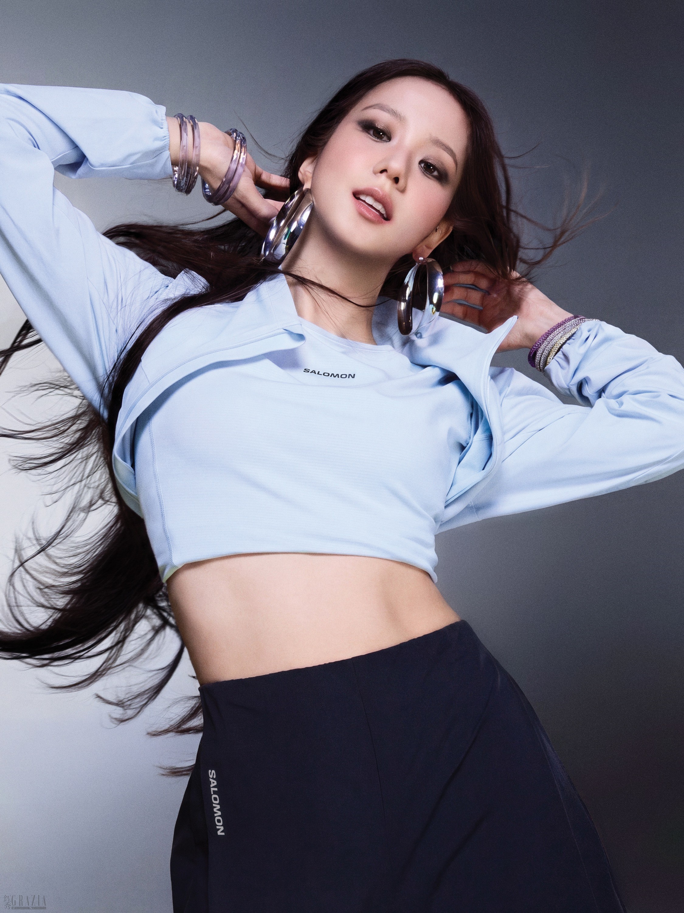jaact20260802103416.jpg Group3-1-金智秀(JISOO)领衔演绎Salomon 萨洛蒙全新系列.jpg