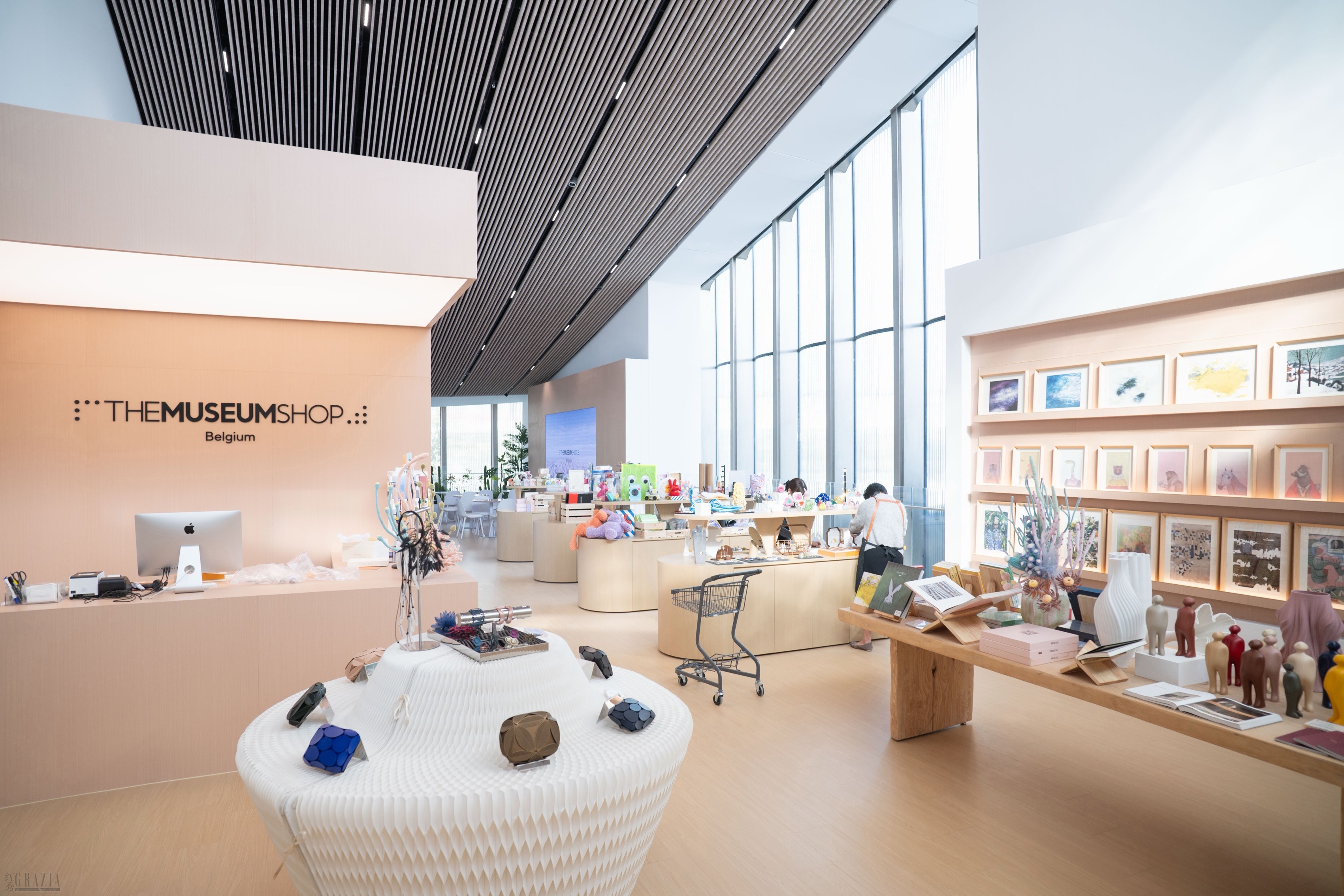1. 美术馆商店及咖啡.JPG