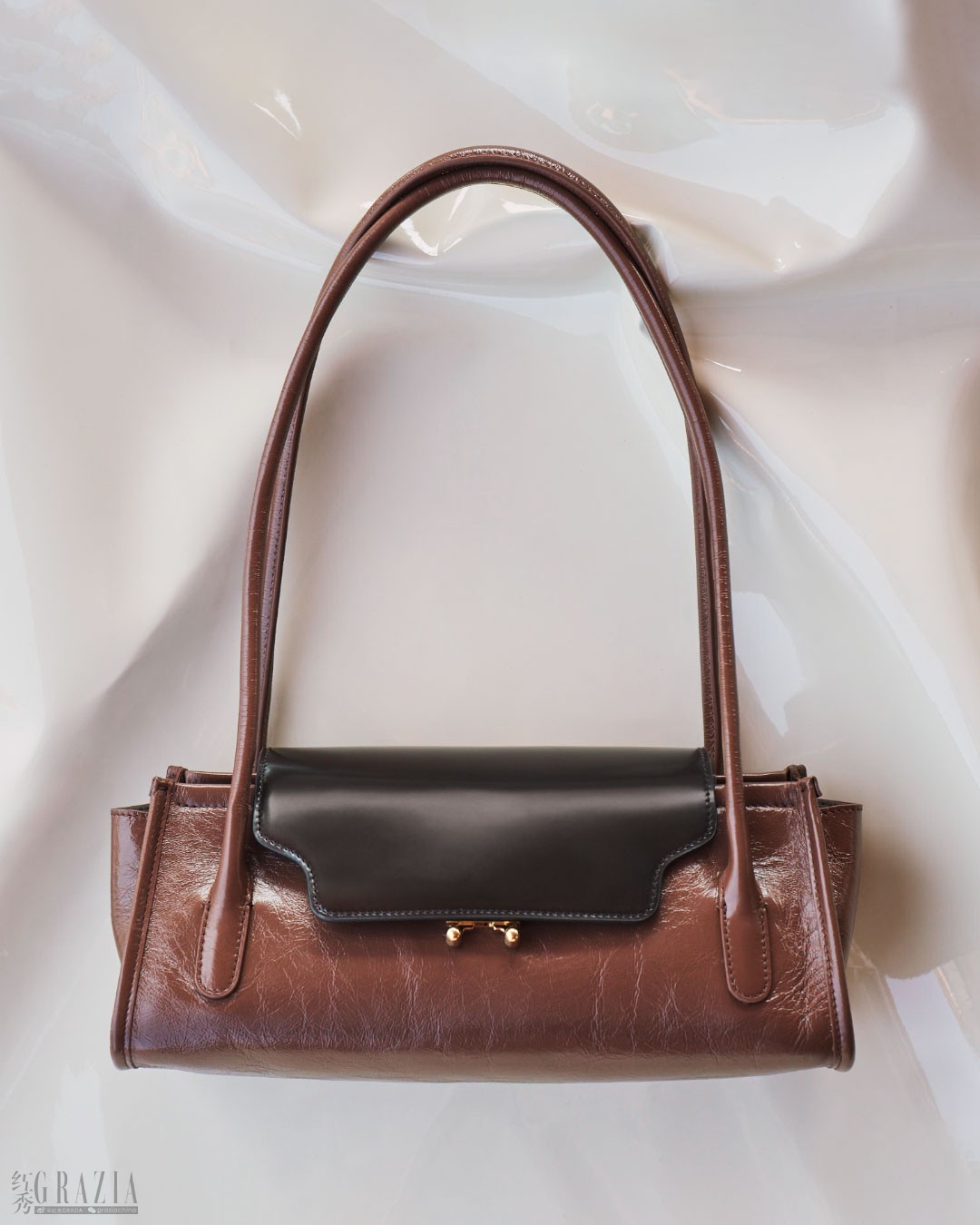 MARNI FW26 DIGITAL CAMPAIGN_TRUNKETTE BAG_5.jpg