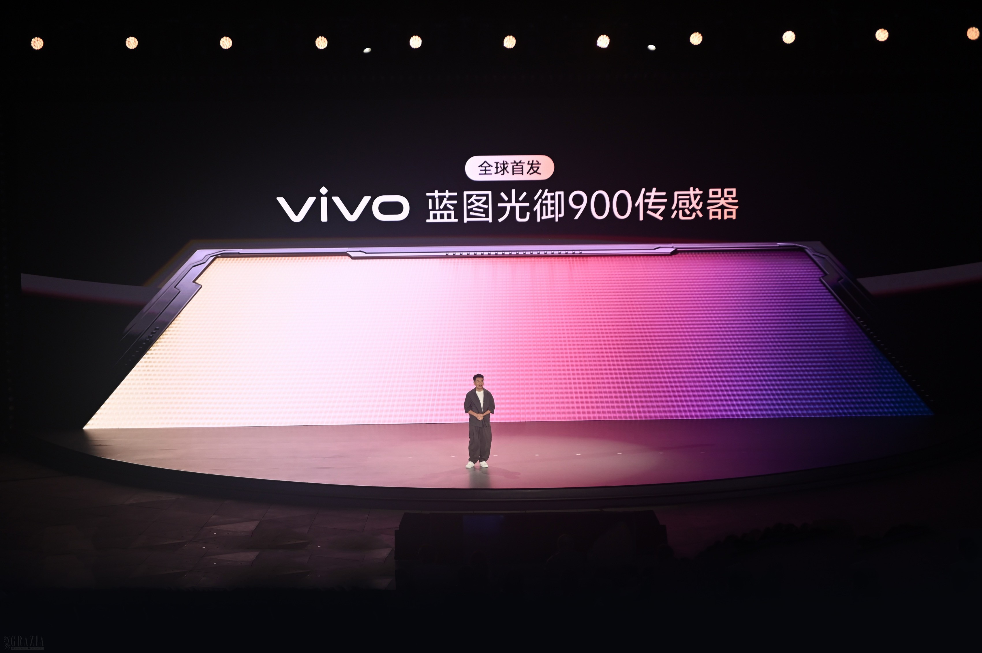 4 - vivo X500 Pro系列主摄全球首发蓝图光御900传感器.jpg.jpg