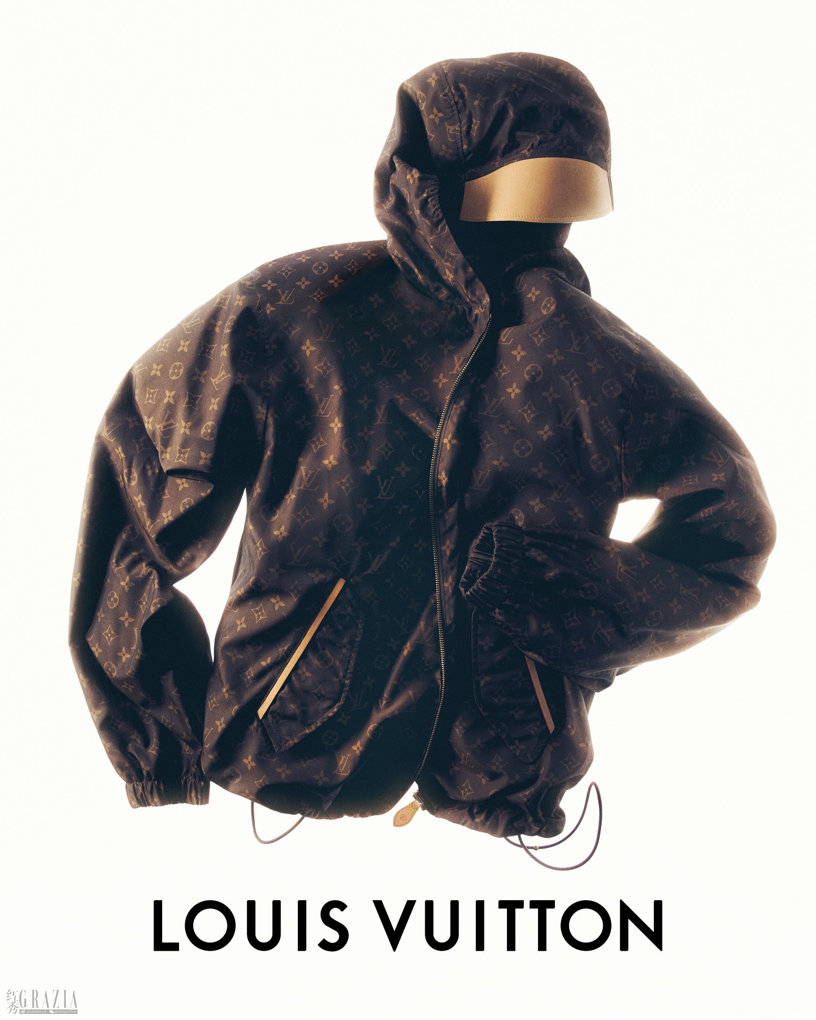 LOUIS VUITTON MEN'S STILL LIFE SILK TECH IMAGE 6.jpg