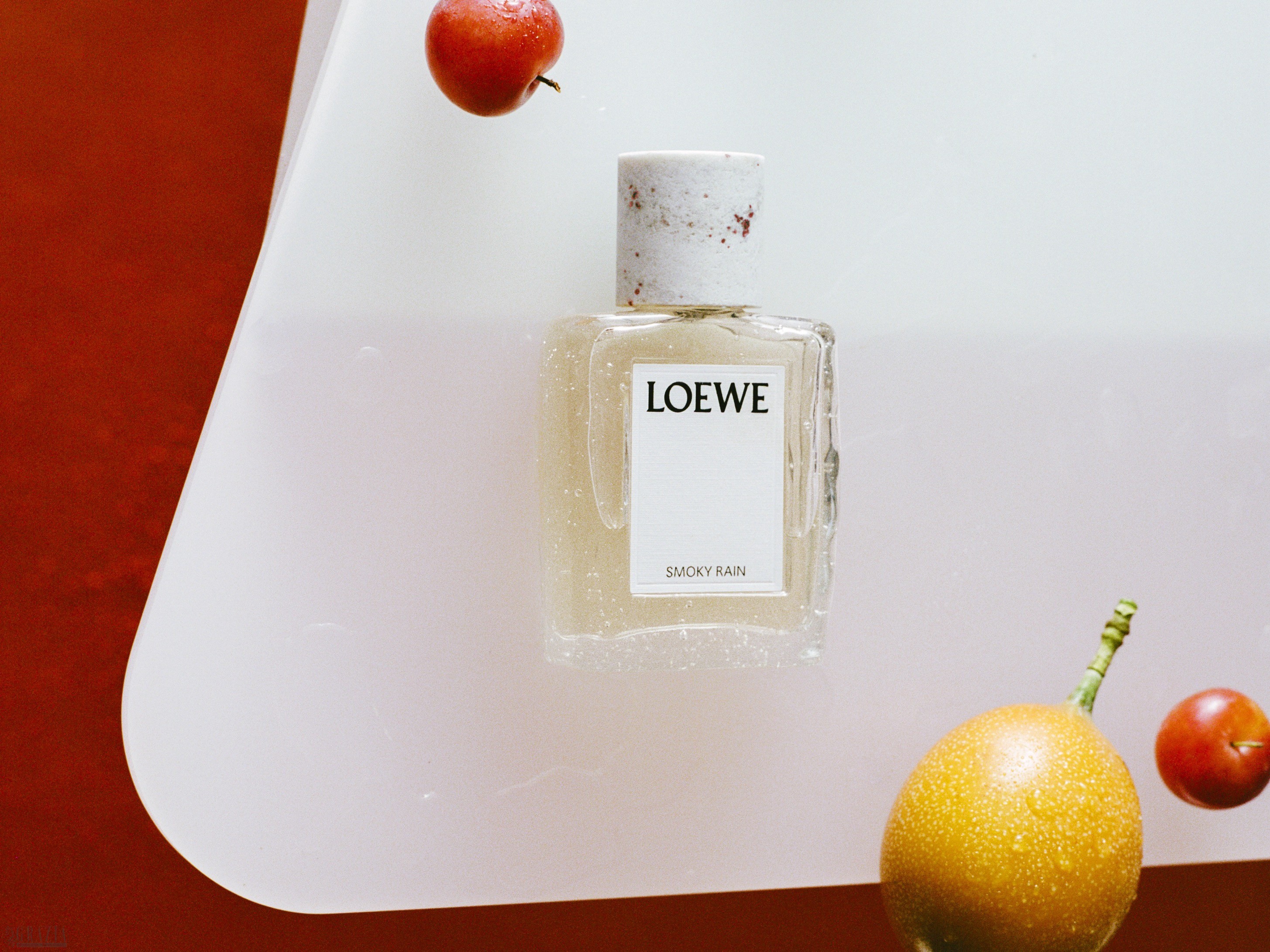 btaut20260914181808.jpg LOEWEPERFUMES_SILICONHOUSE_CLAUDIAMAURINO_RESCAN_-_LOEWE_0016.jpg