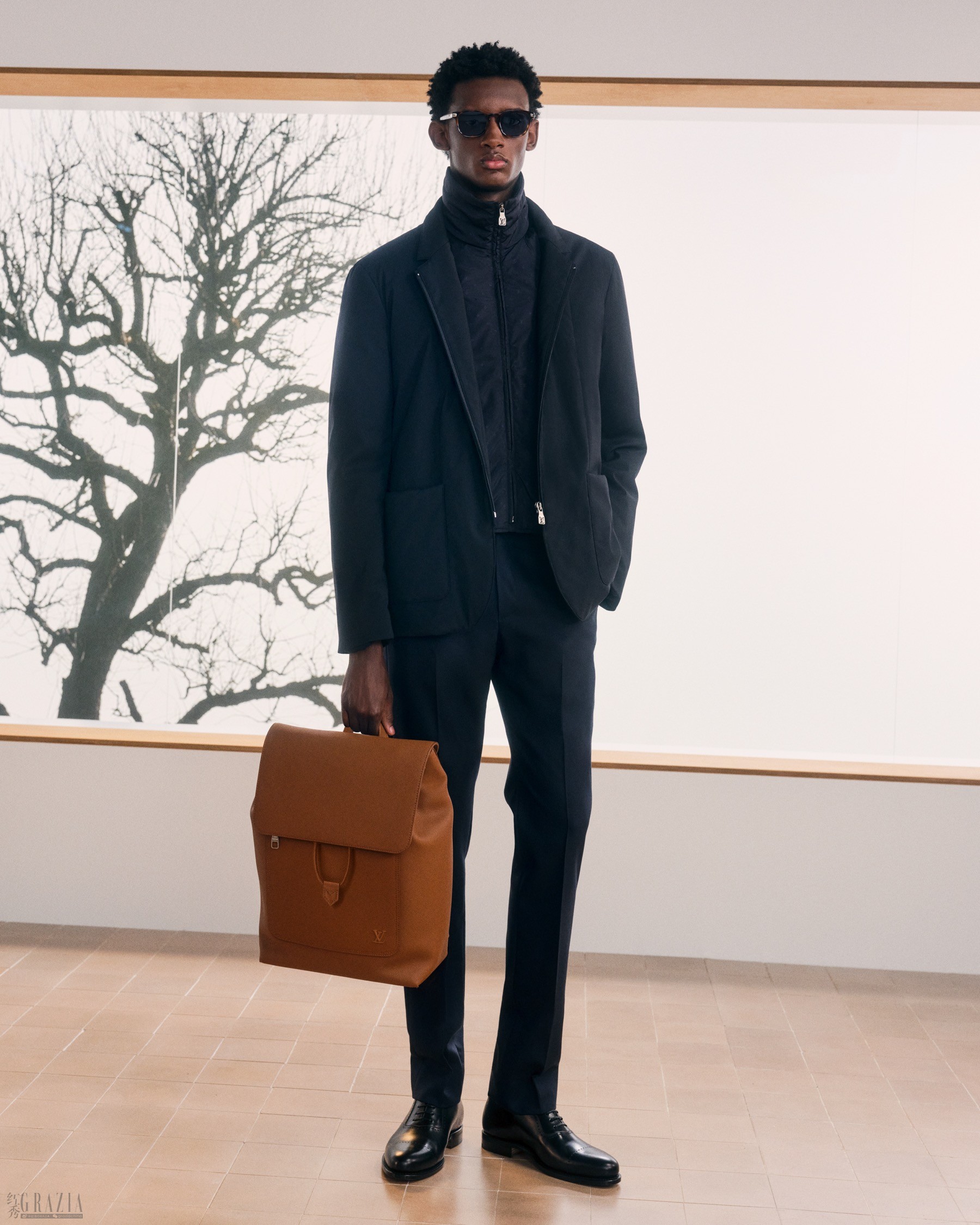 LOUIS_VUITTON_MENS_FORMAL_SPRING_SUMMER_2027_LOOK_3.jpg