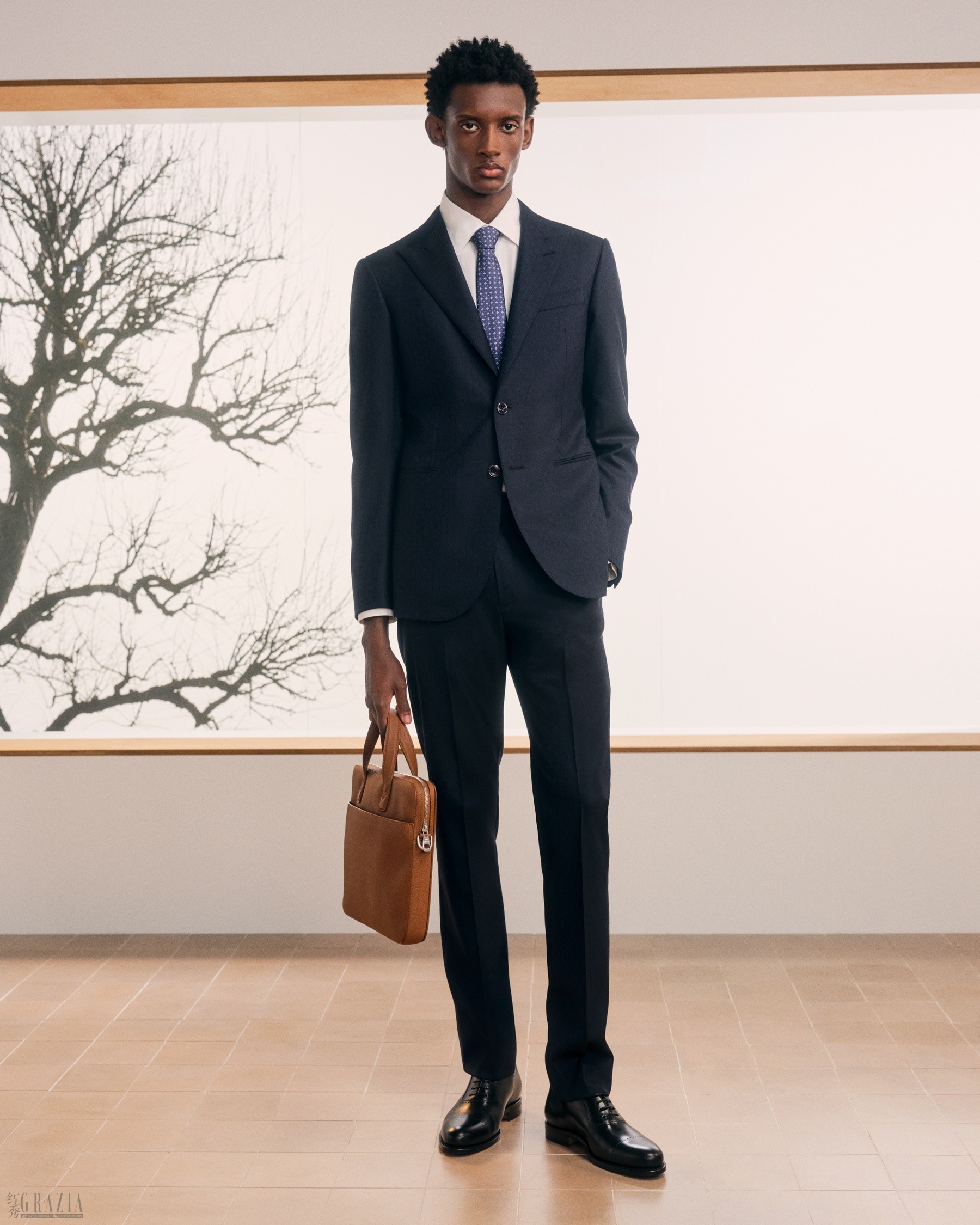 LOUIS_VUITTON_MENS_FORMAL_SPRING_SUMMER_2027_LOOK_1.jpg