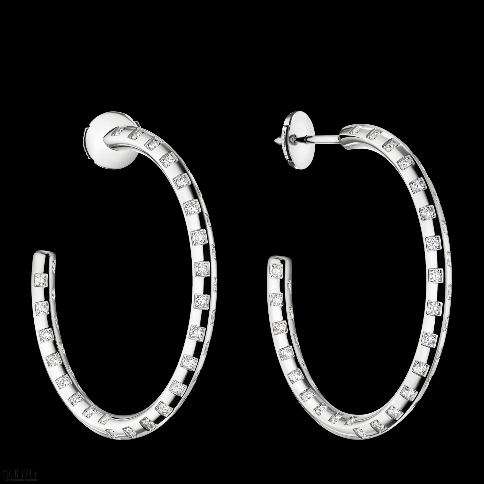 LE DAMIER DE LOUIS VUITTON EARRINGS, IN WHITE GOLD AND DIAMONDS. LOUIS VUITTON FINE JEWELRY.png