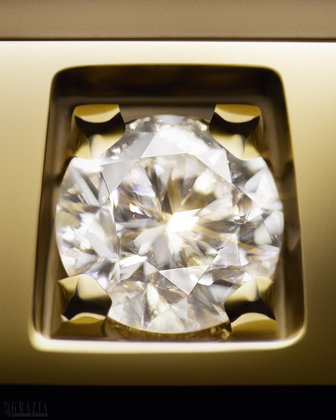LE DAMIER DE LOUIS VUITTON SAVOIR-FAIRE - LOUIS VUITTON FINE JEWELRY ©Laziz Hamani 3.jpg