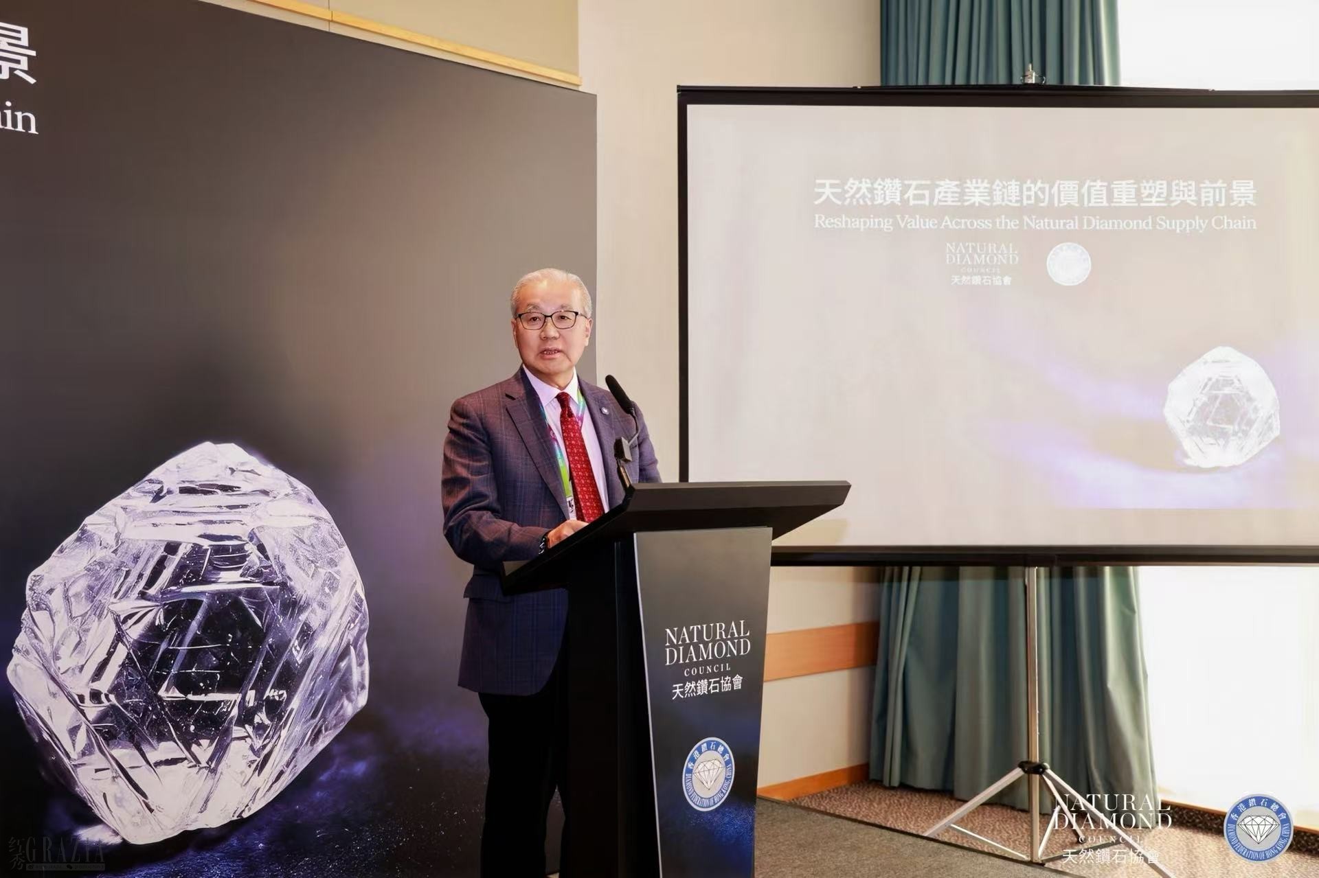 香港钻石总会创会会长马墉宜先生发表开幕致辞.jpg