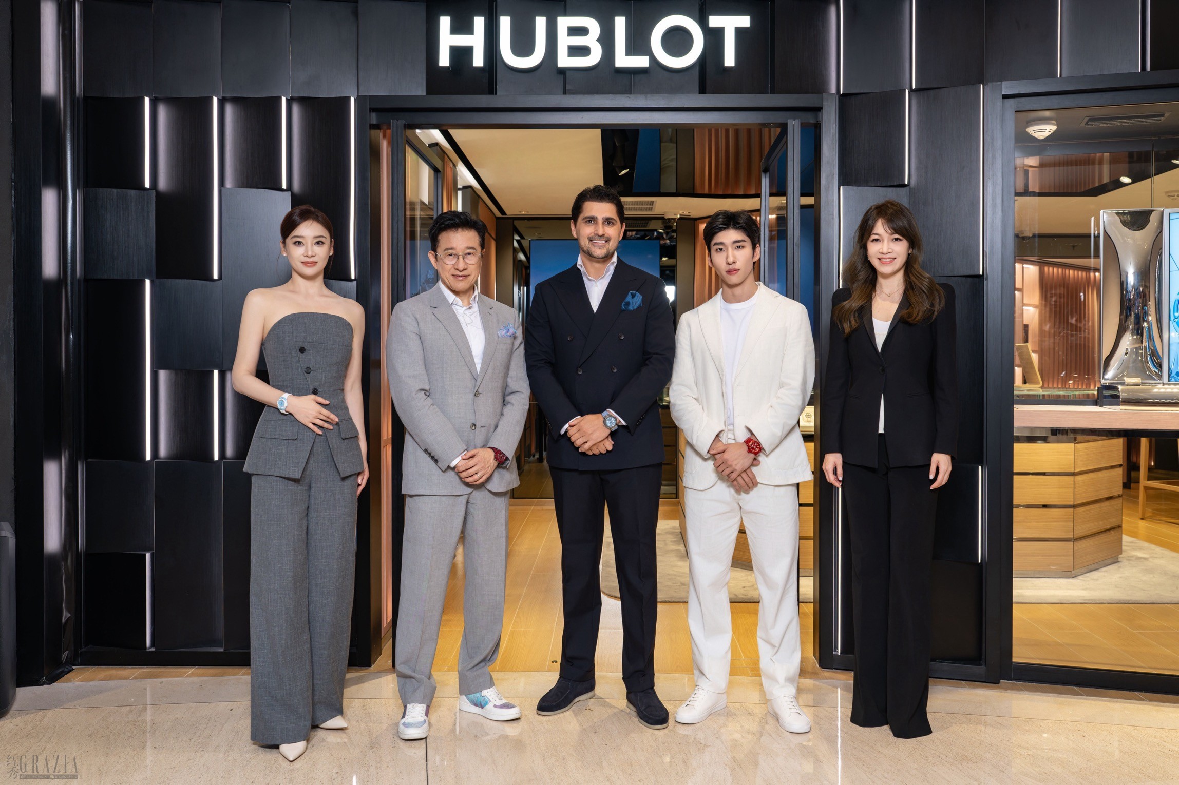 HUBLOT宇舶表上海恒隆广场店迁址焕新 中国内地首家品牌旗舰店正式启幕_合影.jpg