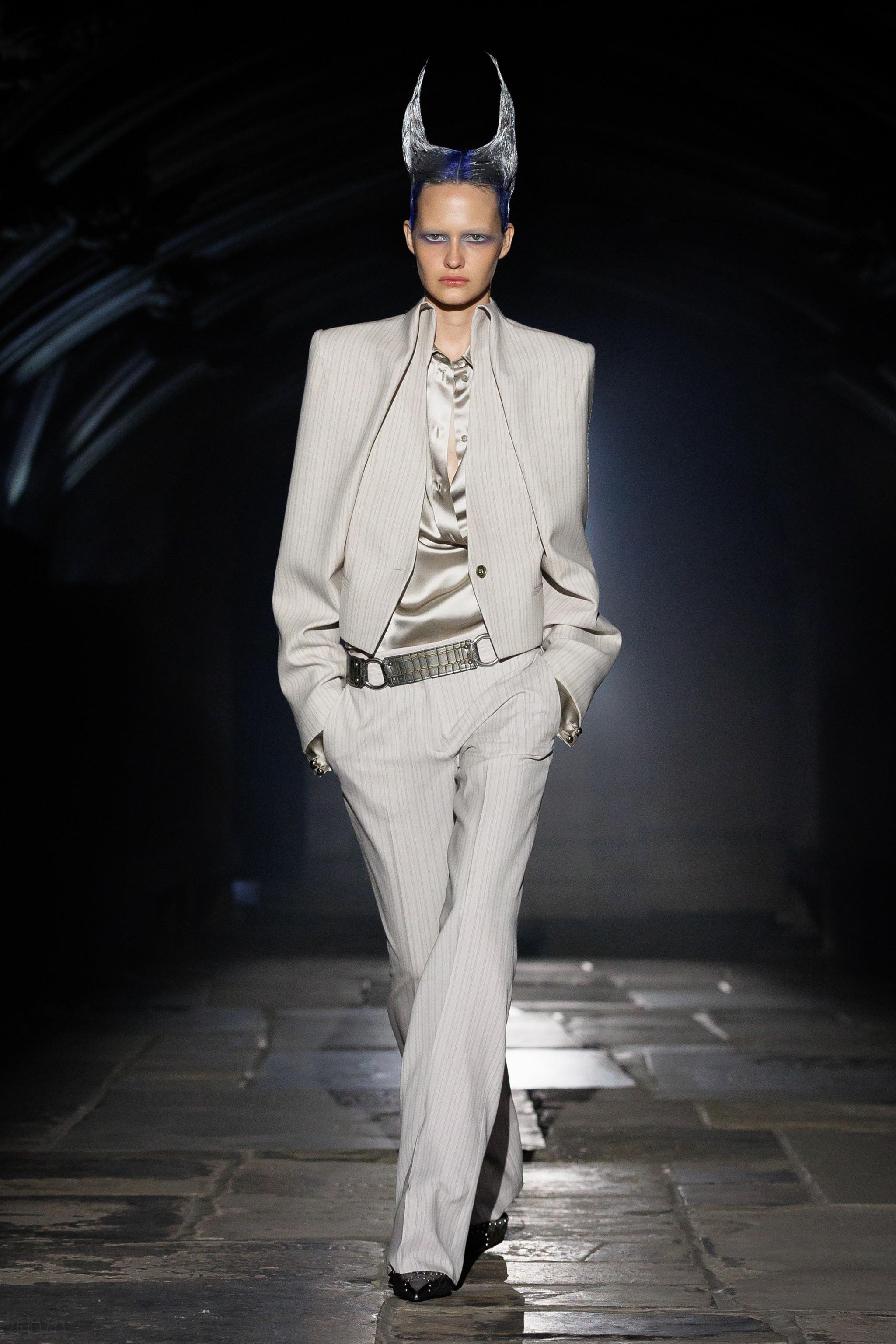 McQueen_SS27_Press_Look_01.JPG