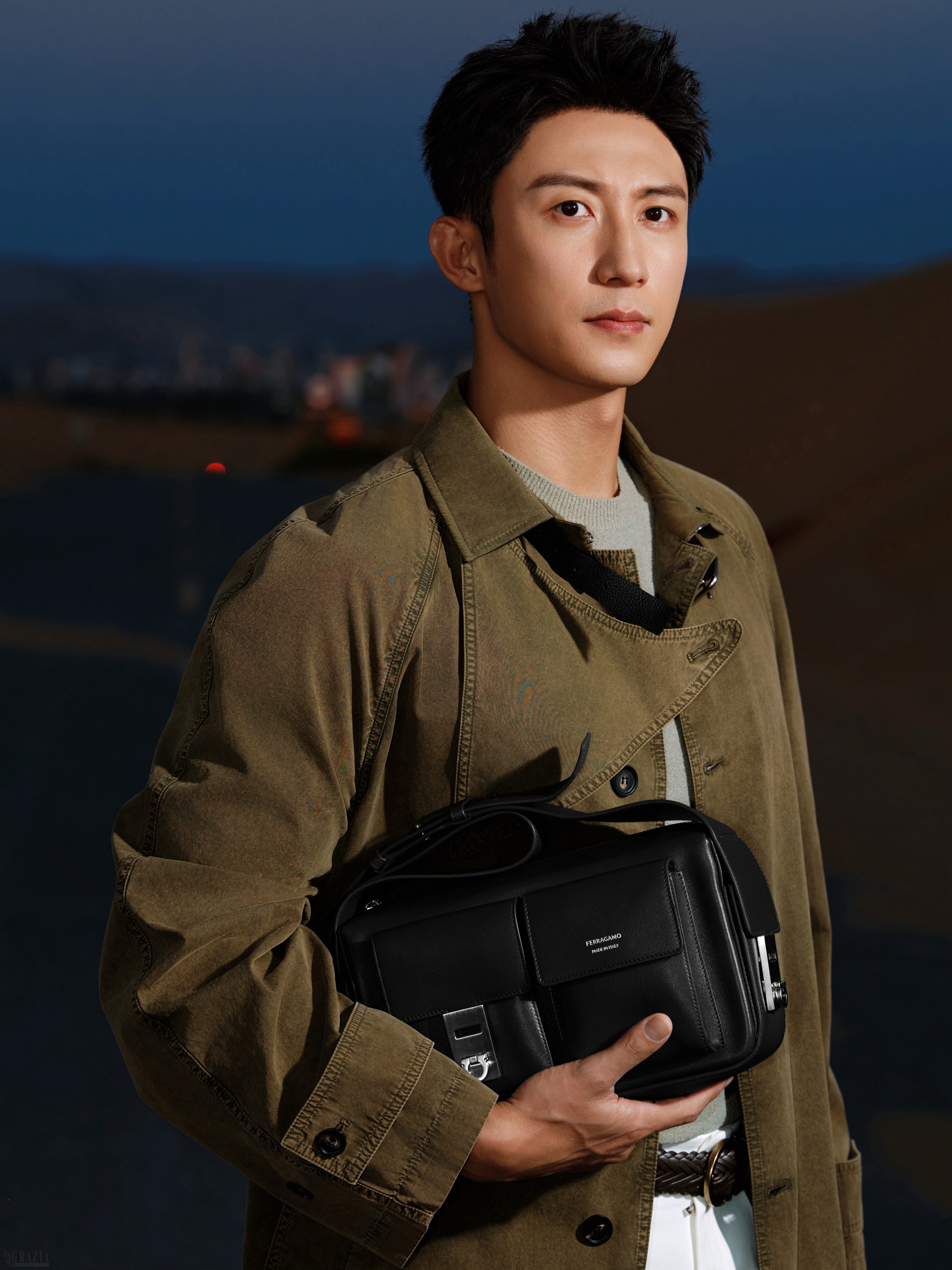 ssxly20260925144813.jpg 2. 黄景瑜启程米兰FERRAGAMO 2027春夏系列时装秀_副本.jpg