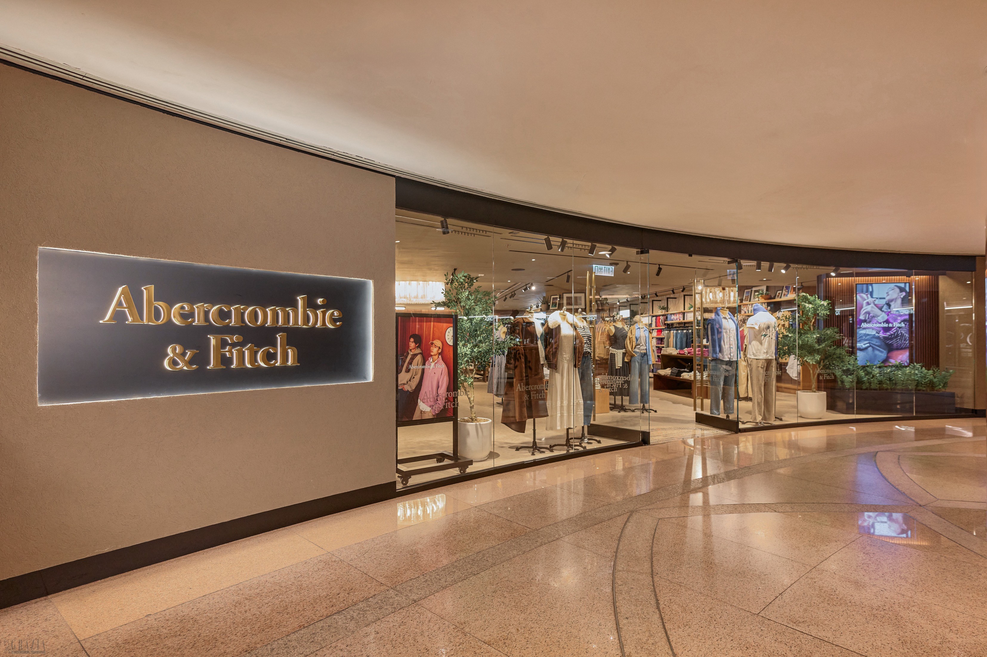 1 A&F New Image Store at Harbour City Hong Kong.jpg