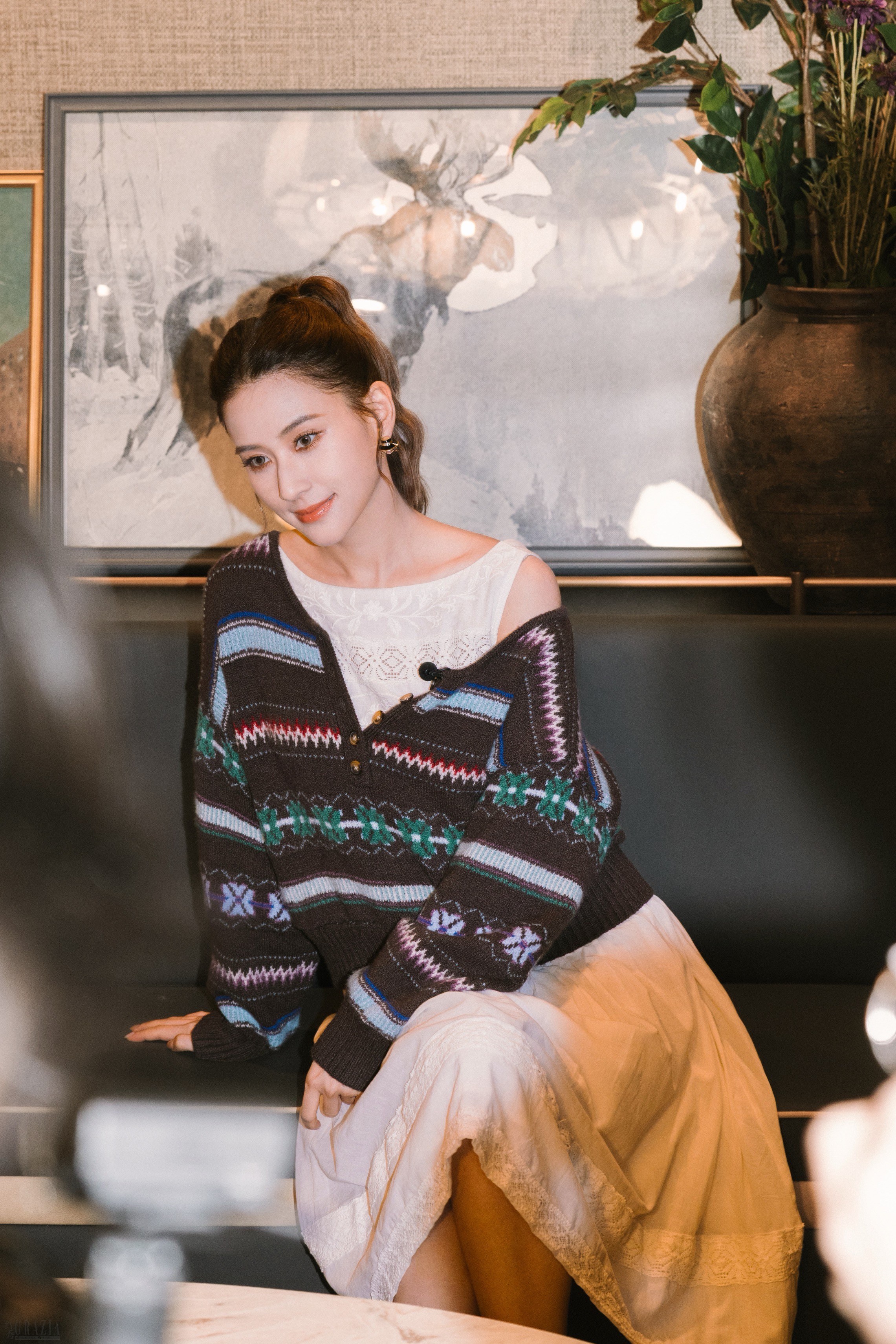 4 Laurinda Ho Fitting Room-rest area.jpg