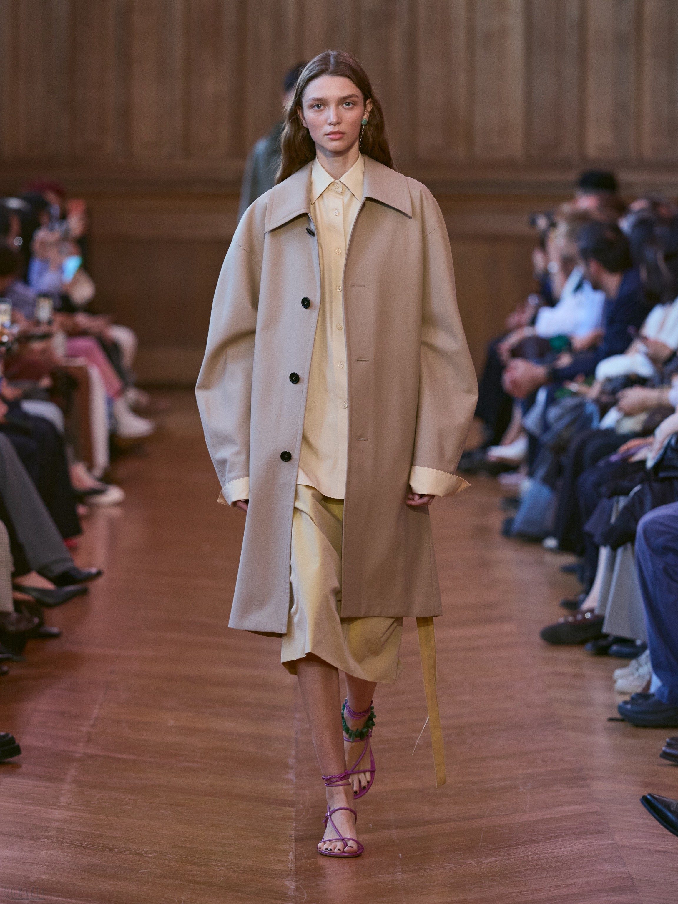 Icicle_ss27_runway01_press_look_04.jpg