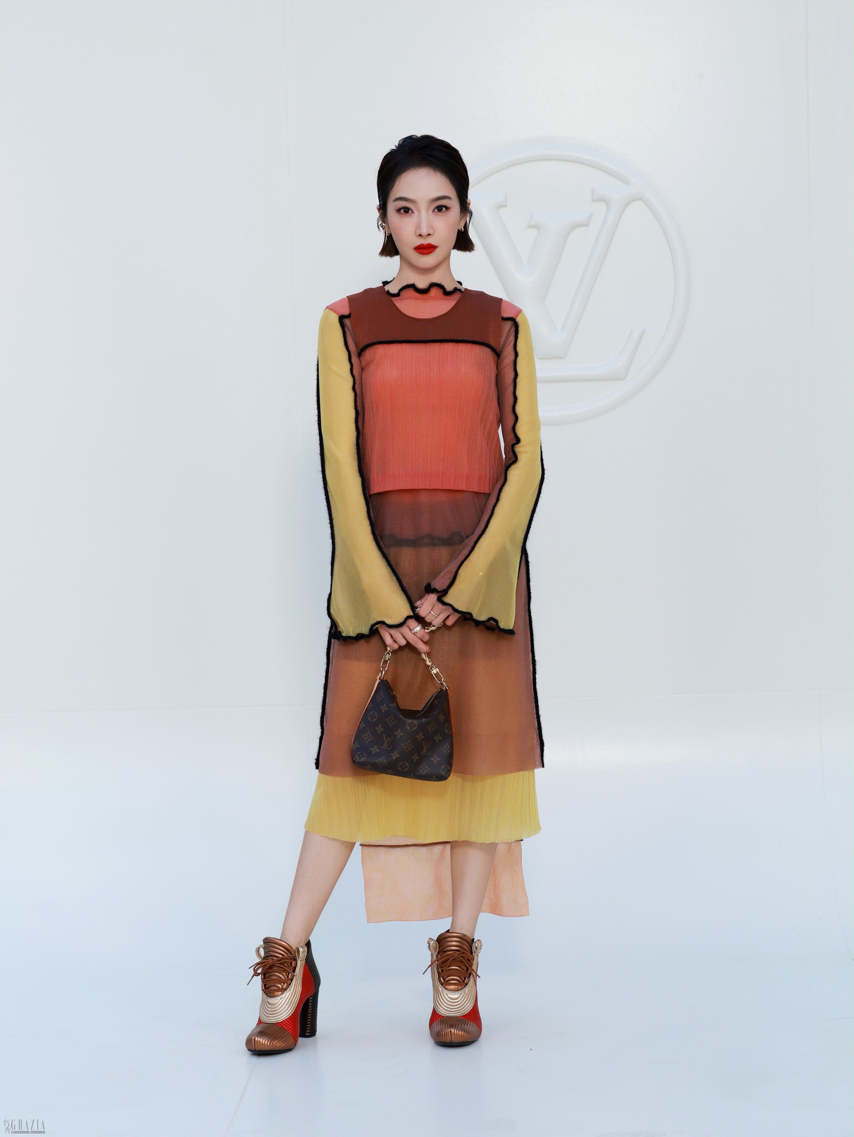 10_Victoria_Song.jpg