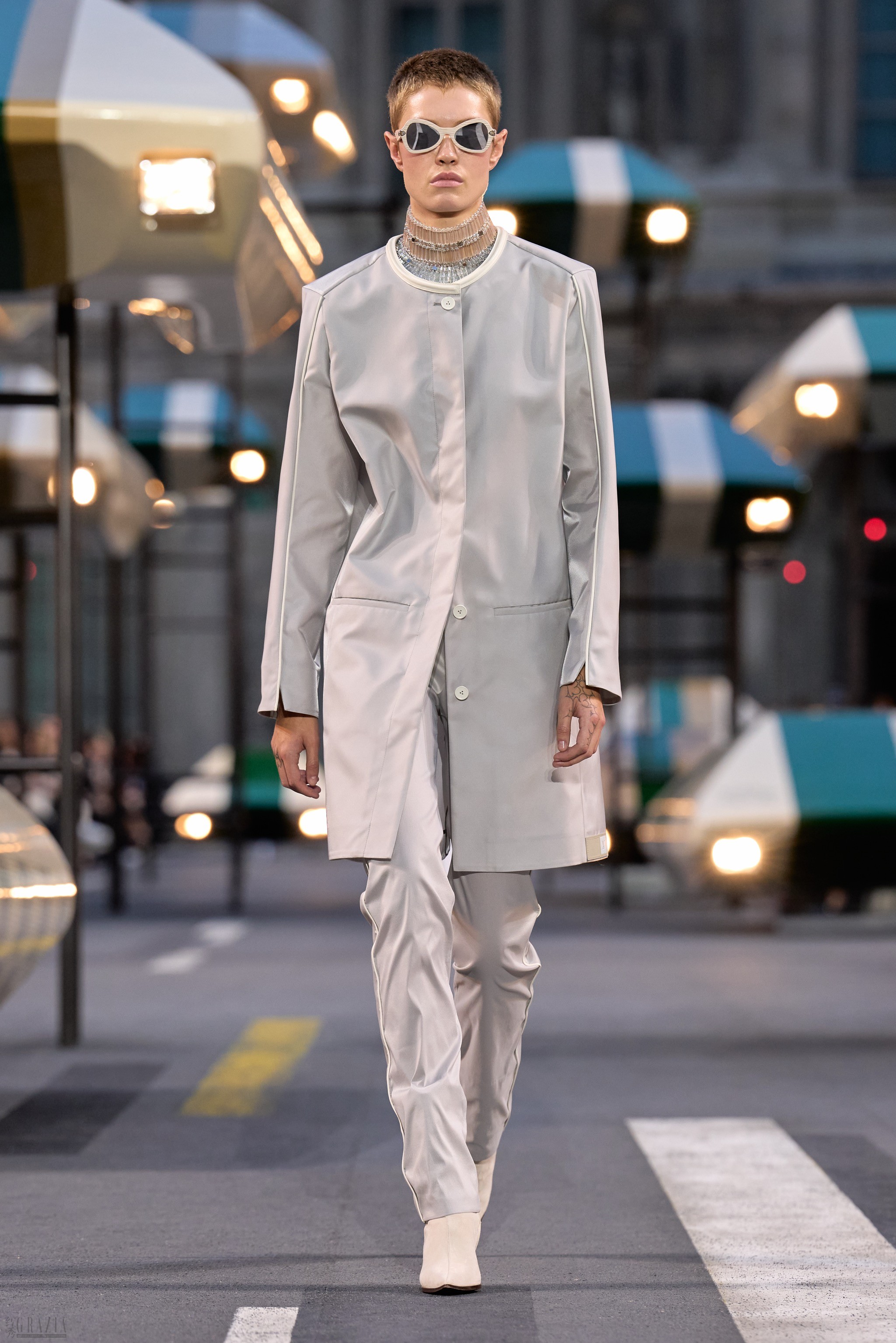 LOUIS_VUITTON_SS27_LOOK_008_2x3.jpg
