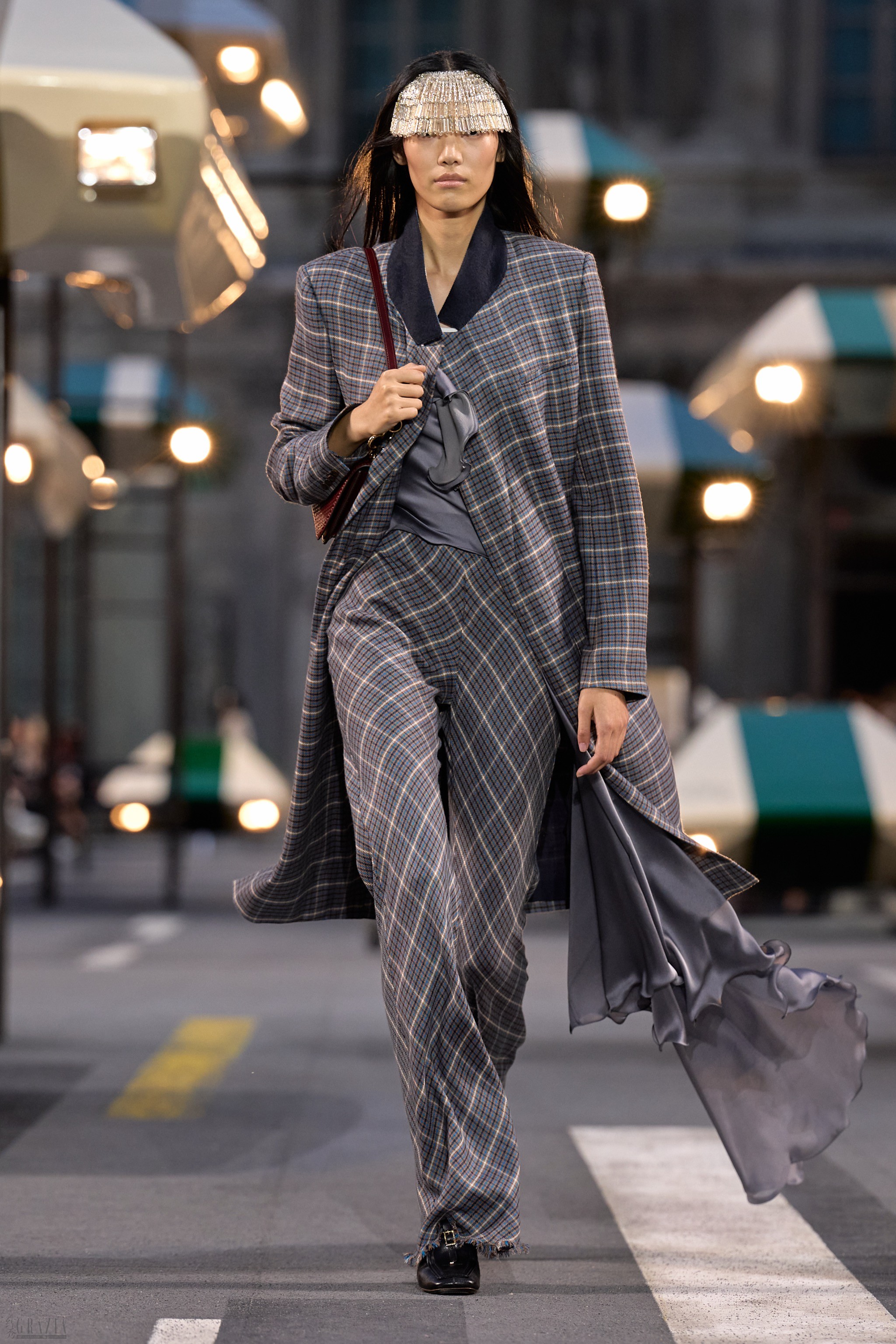 LOUIS_VUITTON_SS27_LOOK_031_2x3.jpg